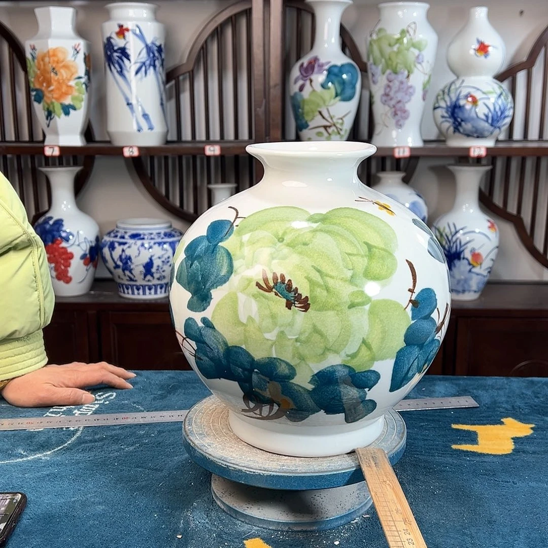 摆件景德镇陶瓷石绿牡