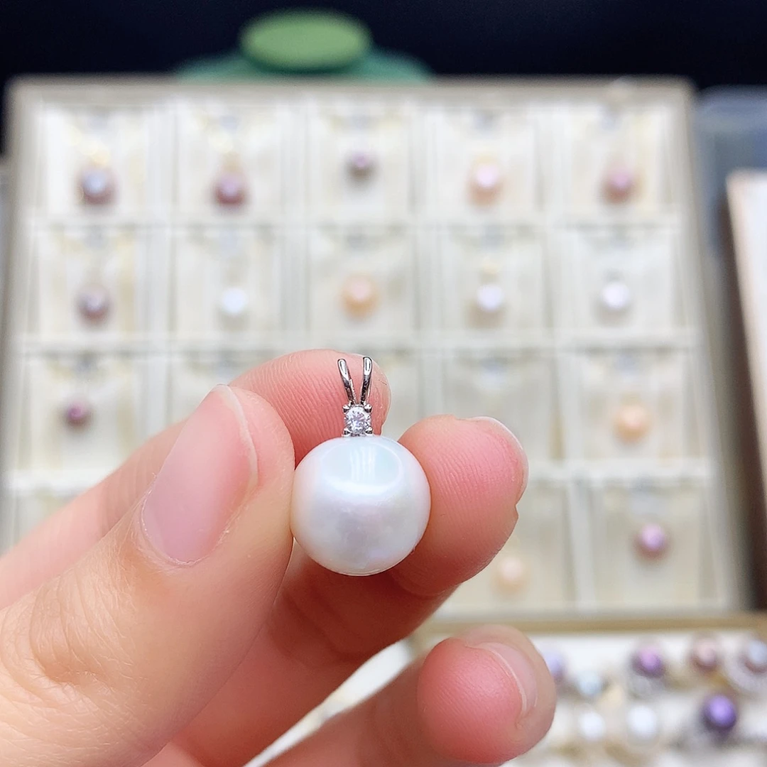 淡水珍珠颈饰合金