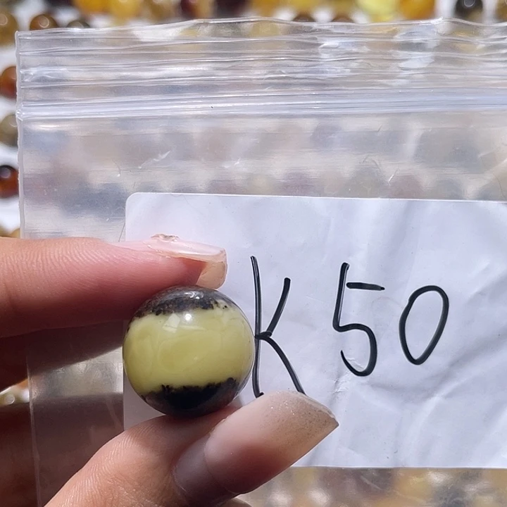 琥珀未镶嵌裸石17.7福利