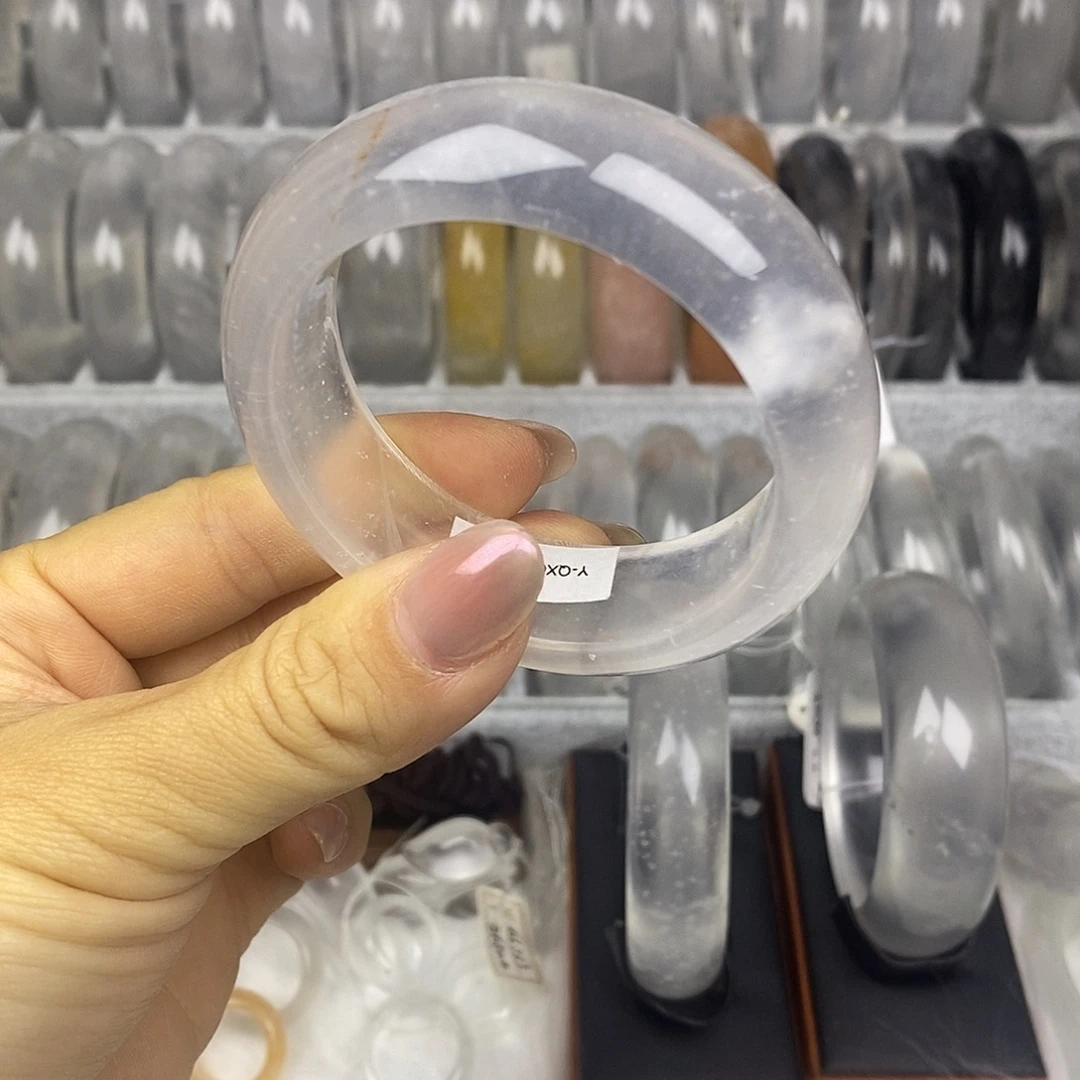 石英质玉未镶嵌手镯51.2黑钢轮胎飘雪6113