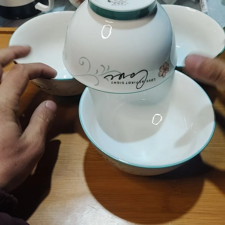 瓷瓷片片豆子家4个