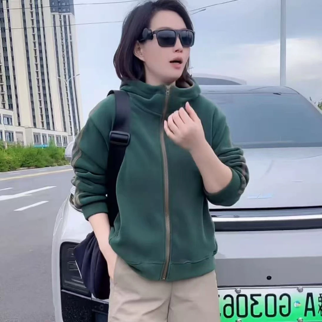 秋冬季新款保暖常规款连帽女长袖短外套运动双面奥粒绒加厚