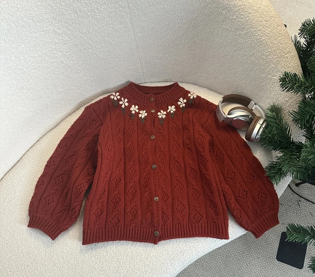 韩国童装儿童毛衣2025秋装新款女童复古重工绣花镂空针织开衫外套