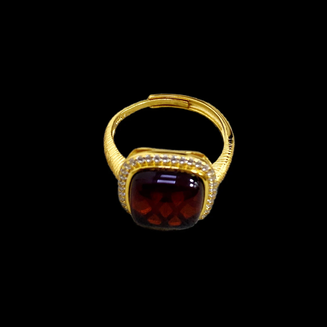 V6685血珀戒指孤品