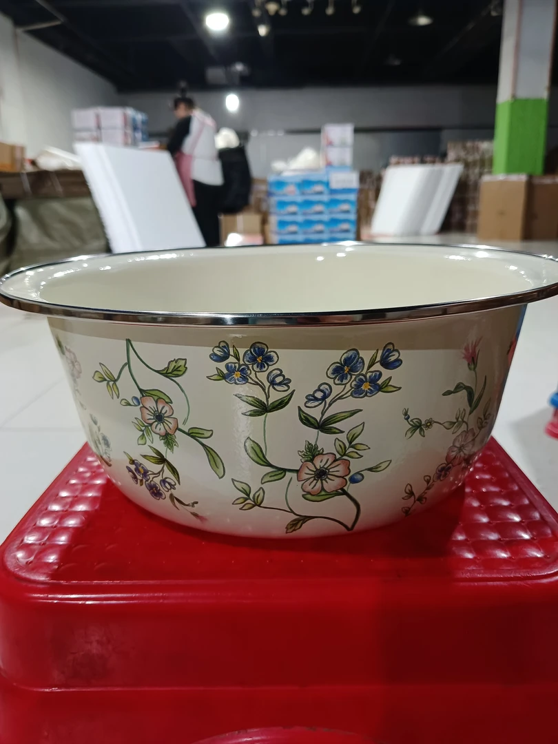 28口径搪瓷百花盆特厚无盖瑕疵处理随机发