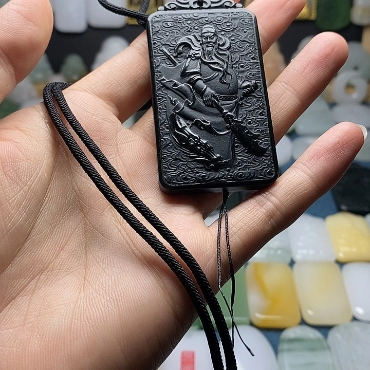 相***遇和田玉未镶嵌颈饰