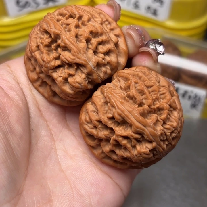 文玩核桃吊坠46-32359-02