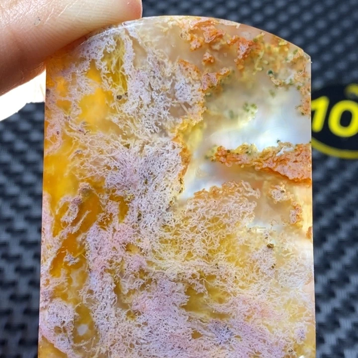 爷***们玛瑙/玉髓未镶嵌颈饰