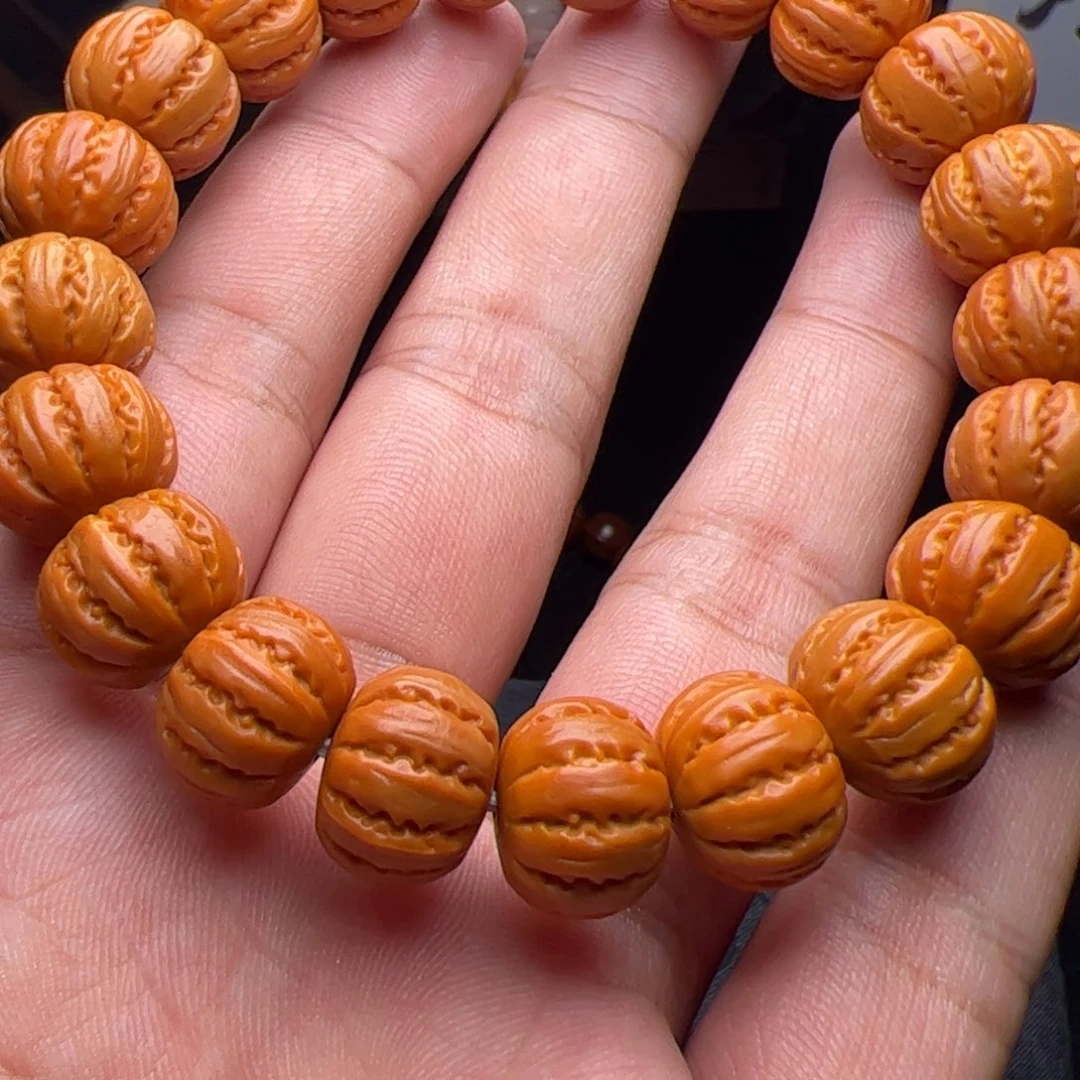 猴头核桃吊坠啦啦咯啦