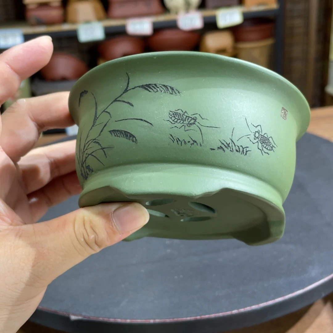 紫砂花盆紫砂花盆在这里