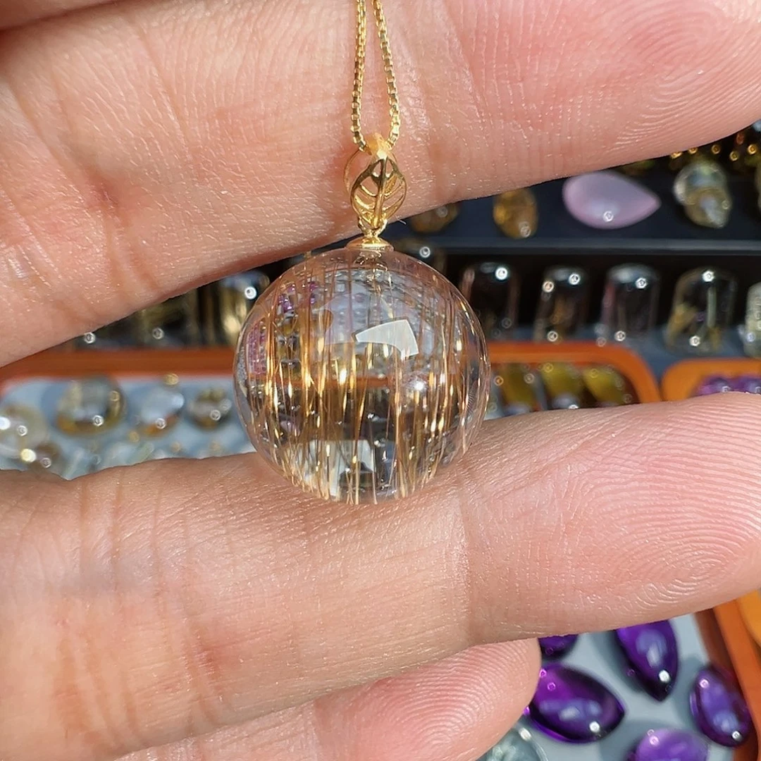 颈饰18K金镶嵌水晶