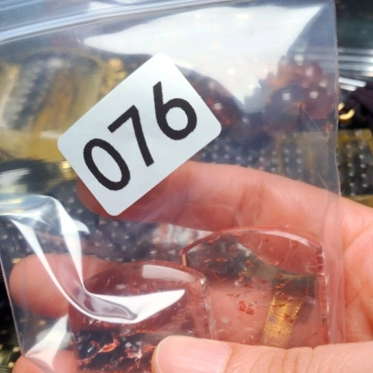 王***饰未镶嵌颈饰水晶吊坠