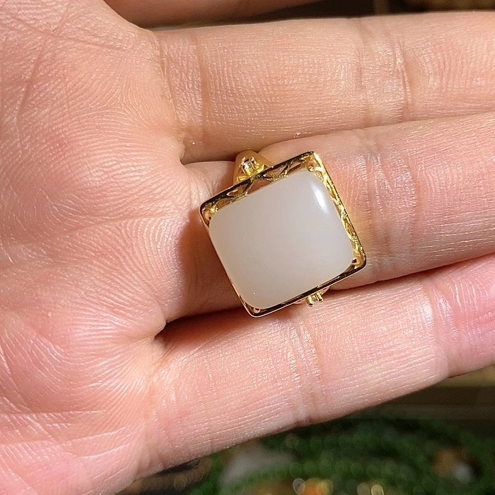 【闪购商品】银S925镶嵌戒指和田玉