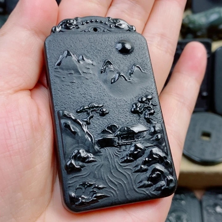 和田玉（青玉）未镶嵌颈饰双面雕刻