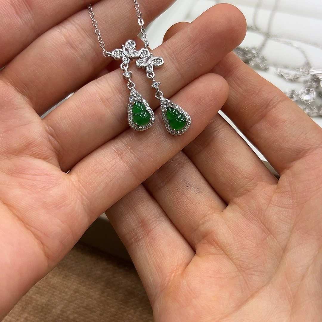 和田玉银S925镶嵌耳饰粉***驴