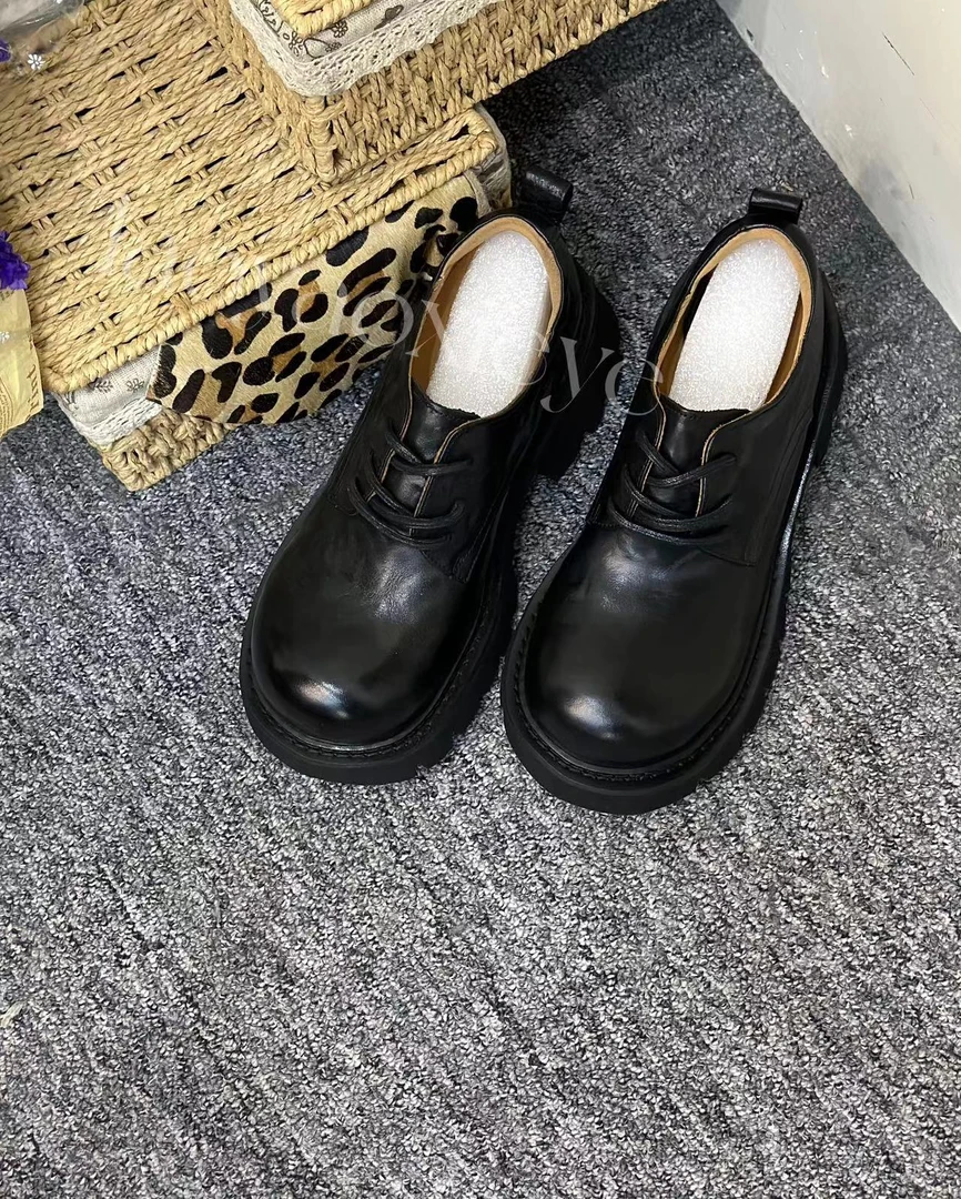 B‘’ 圆头系带乐福‘’手抓纹牛皮女款单鞋 高级手工柔软舒适103