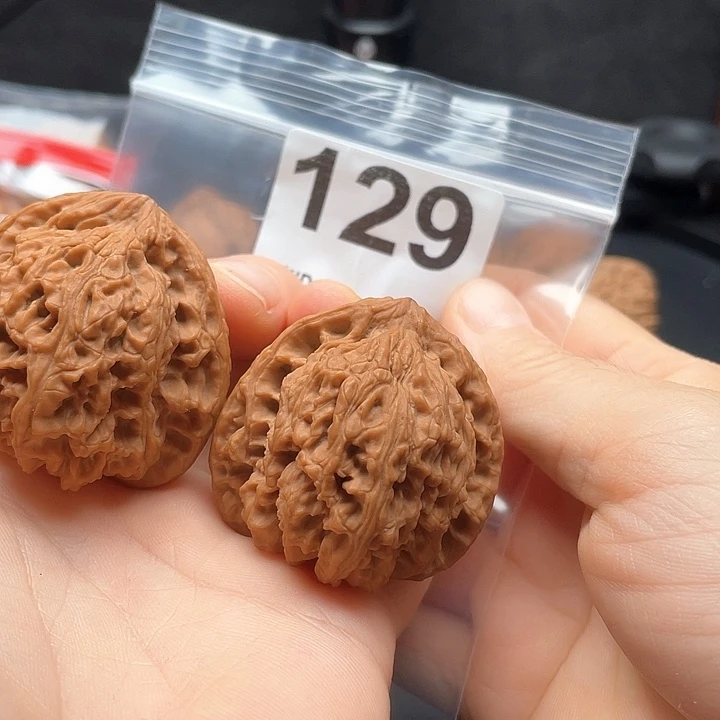 文玩核桃把件南疆