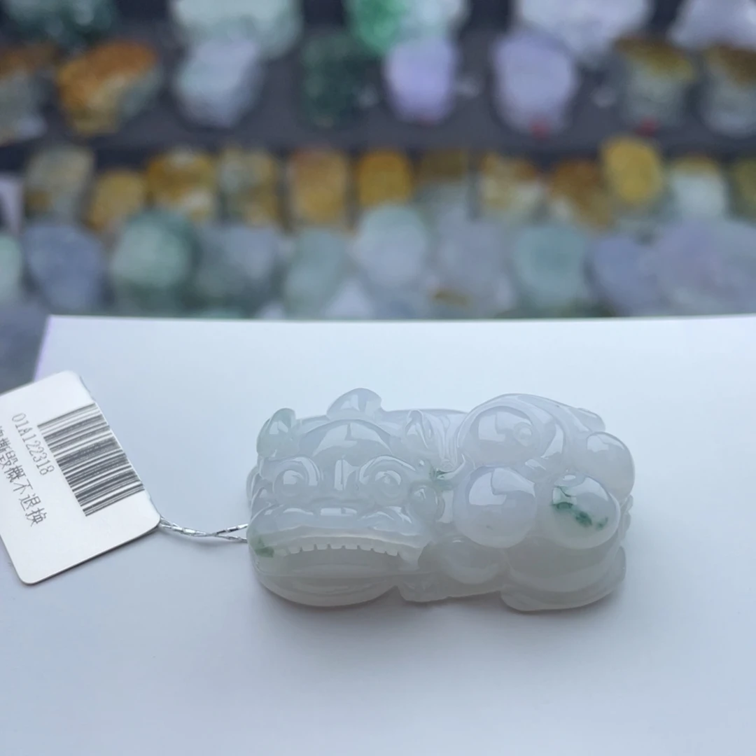 翡翠颈饰未镶嵌貔貅