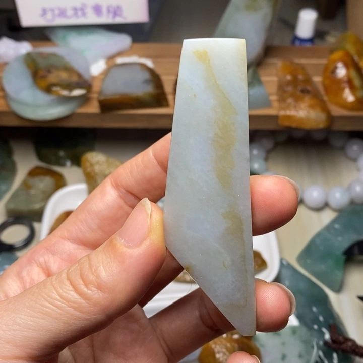 翡翠未镶嵌颈饰天然