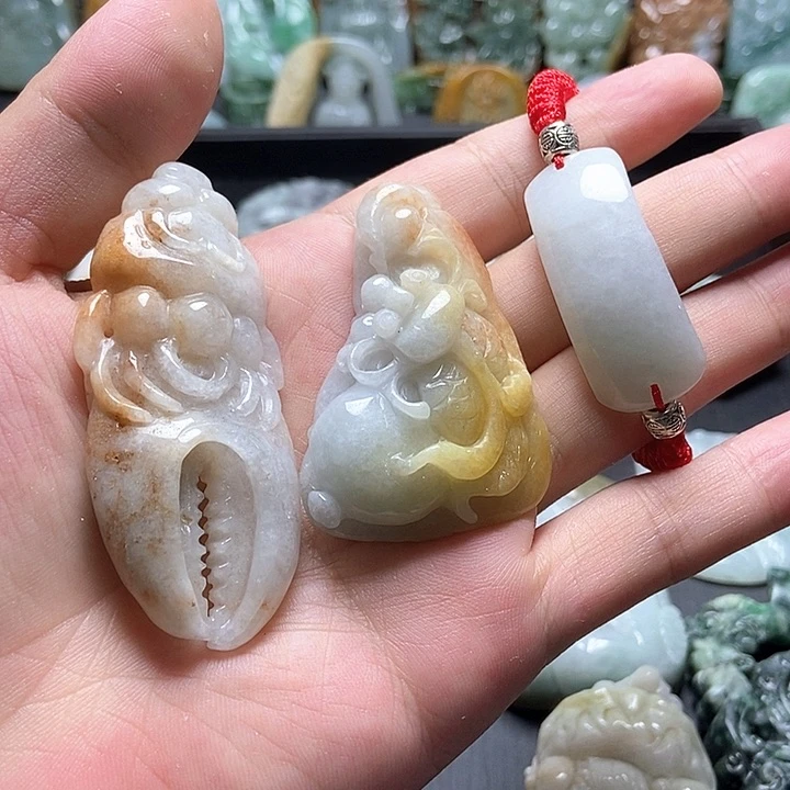 翡翠未镶嵌颈饰捡*糖翡翠a货