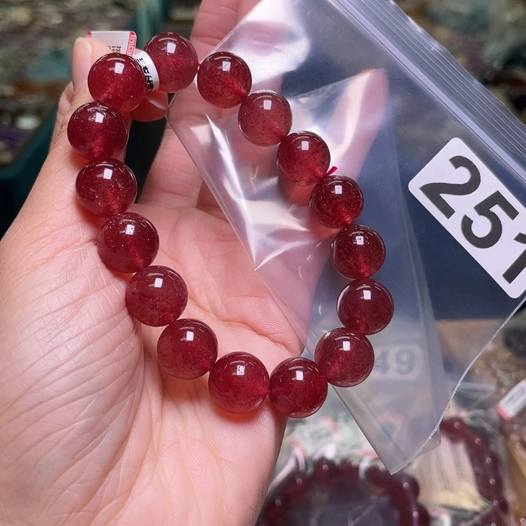 丫***'石英质玉未镶嵌手链251草莓晶