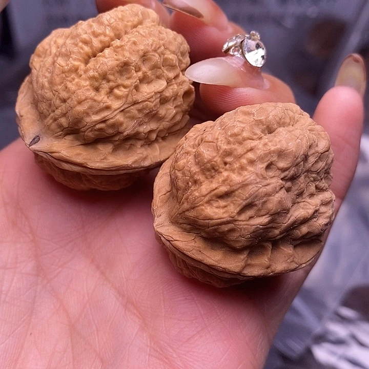 核桃云南野生铁核桃18号38mm