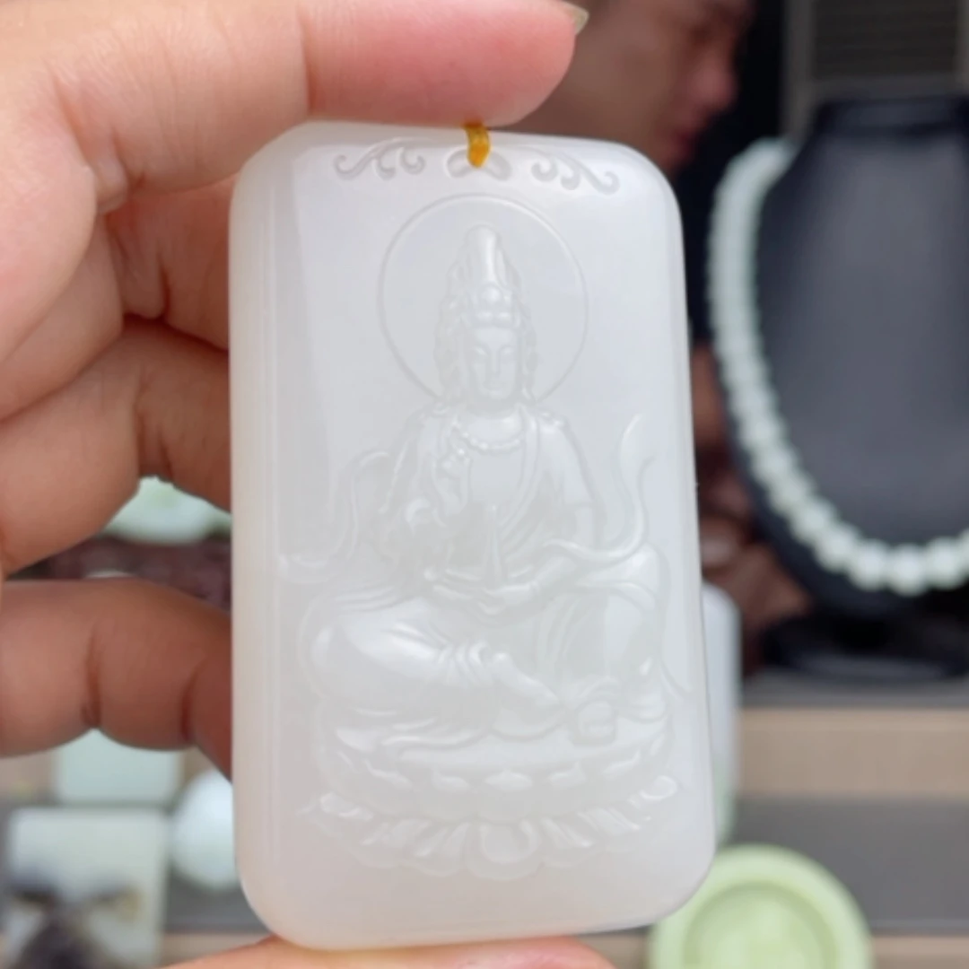 【闪购商品】颈饰未镶嵌和田玉