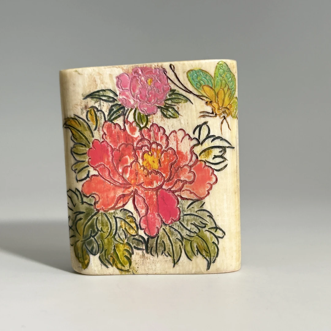 猛犸牙雕港工微刻牡丹花吊坠43*36*13mm假一罚四W8568