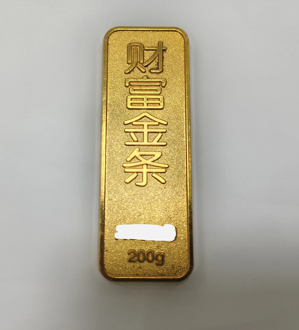 17时尚金色工艺摆件