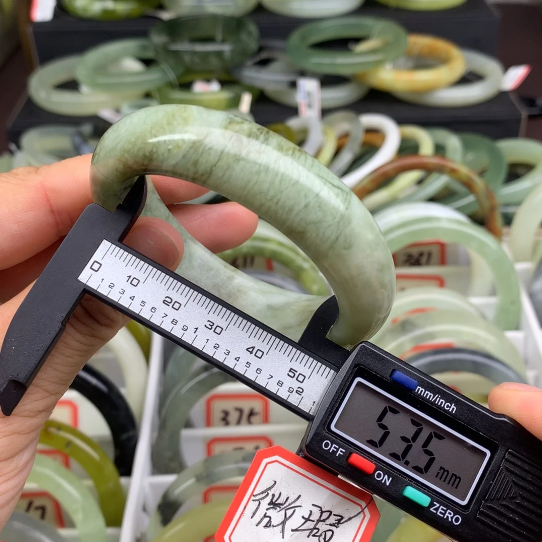 未镶嵌蛇纹石玉手镯399