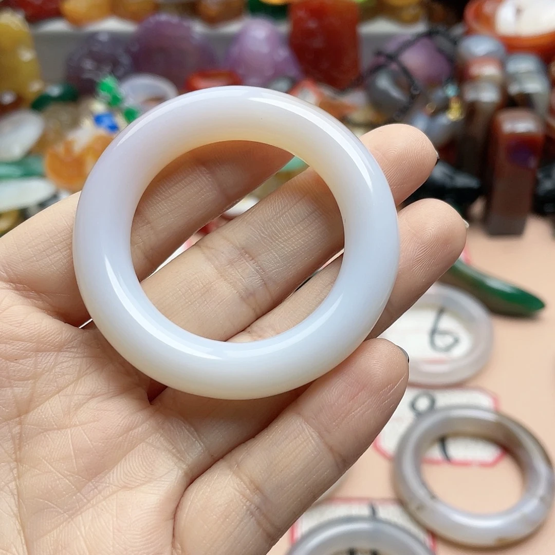 玛瑙/玉髓颈饰合金文*越