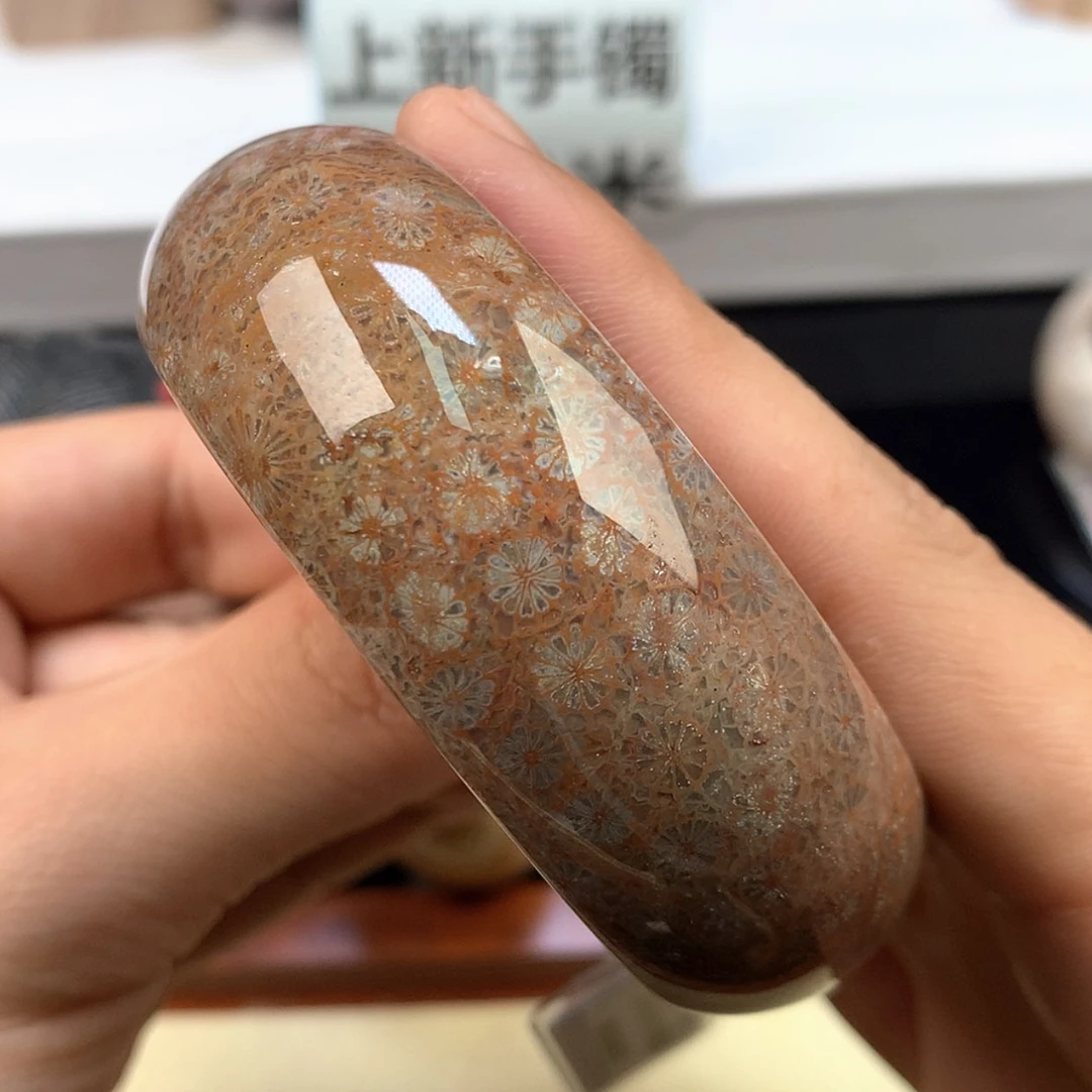 【闪购商品】颈饰未镶嵌硅化珊瑚（珊瑚玉）55号60圈蕾丝花花