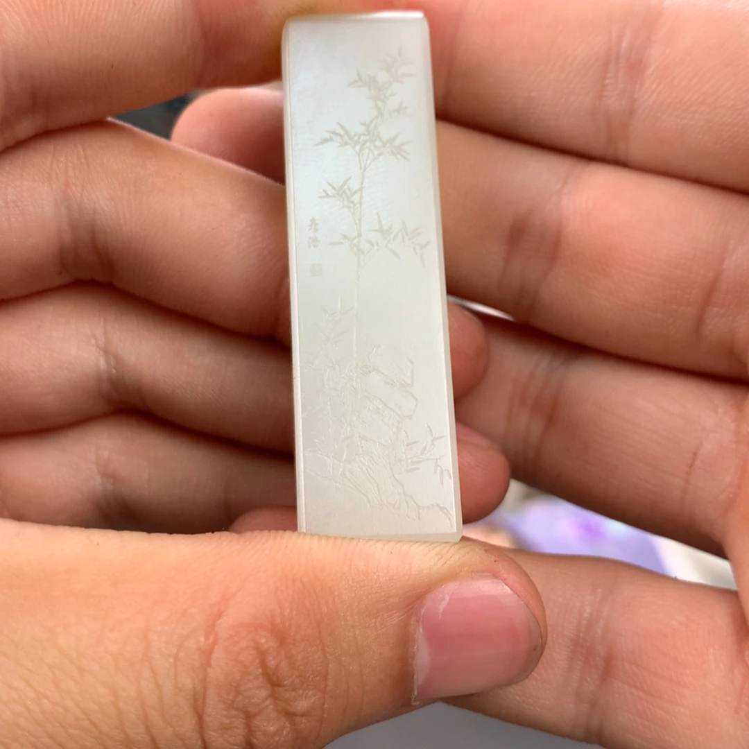 和田玉挂件未镶嵌阳**笑