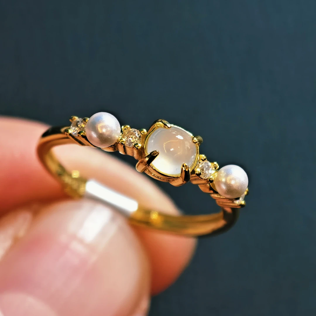 天然缅甸翡翠 高冰蛋面戒指 925银镶嵌戒指 轻奢时尚百搭女款