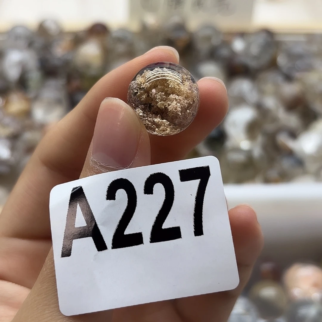 ,****珠宝半成品水晶未镶嵌227
