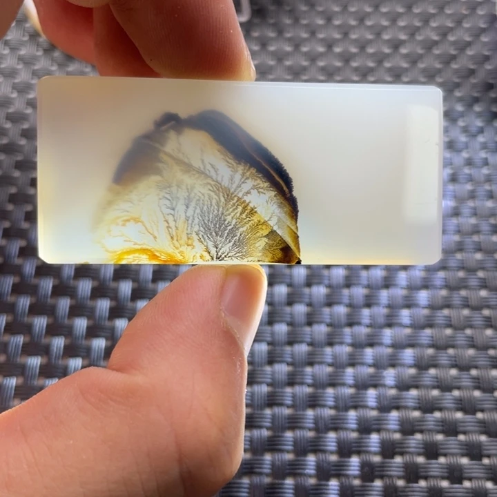 逍****玛瑙/玉髓未镶嵌颈饰