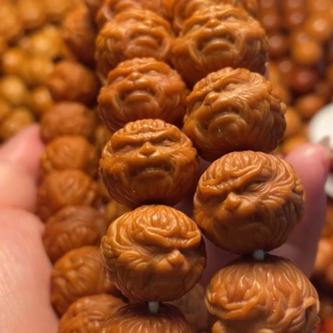 猴头核桃手串执*舞台