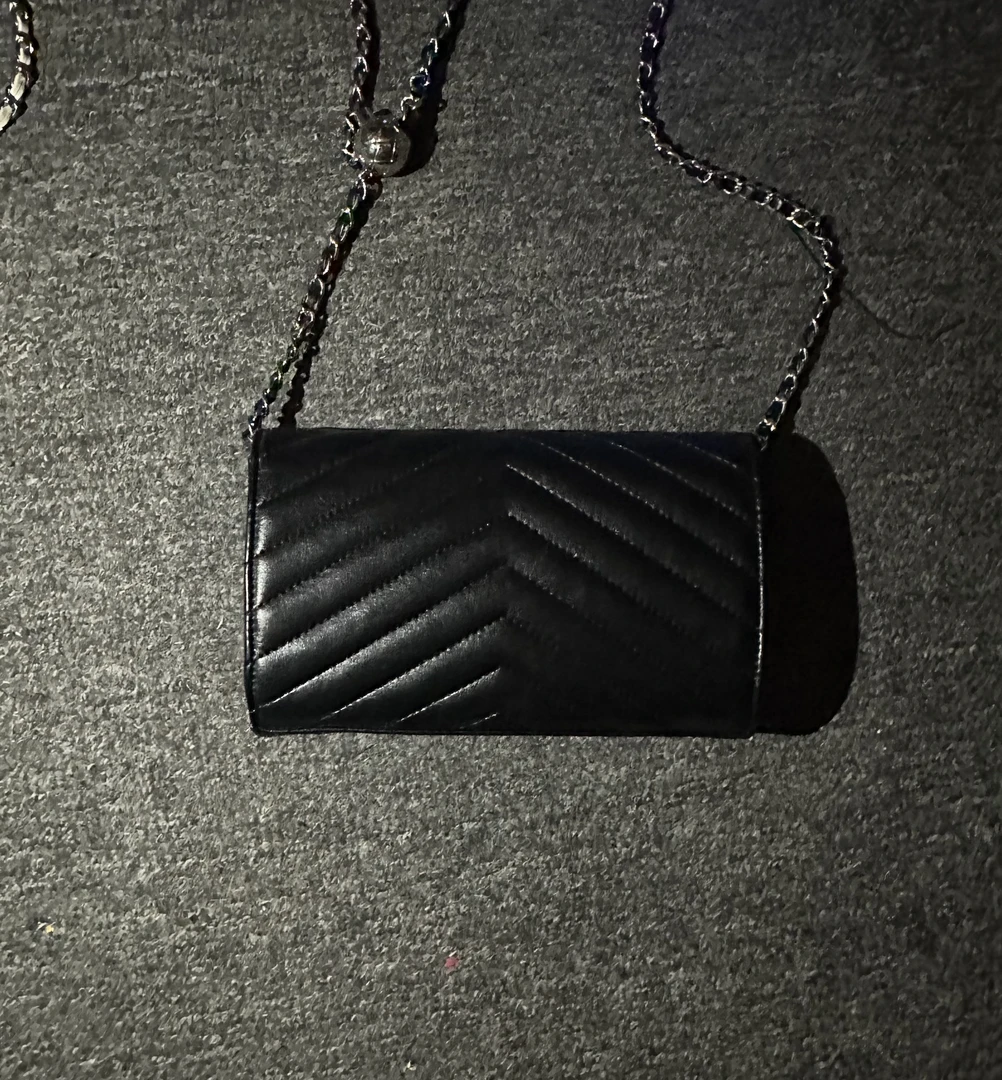 姝宴真皮女包信封包黑色