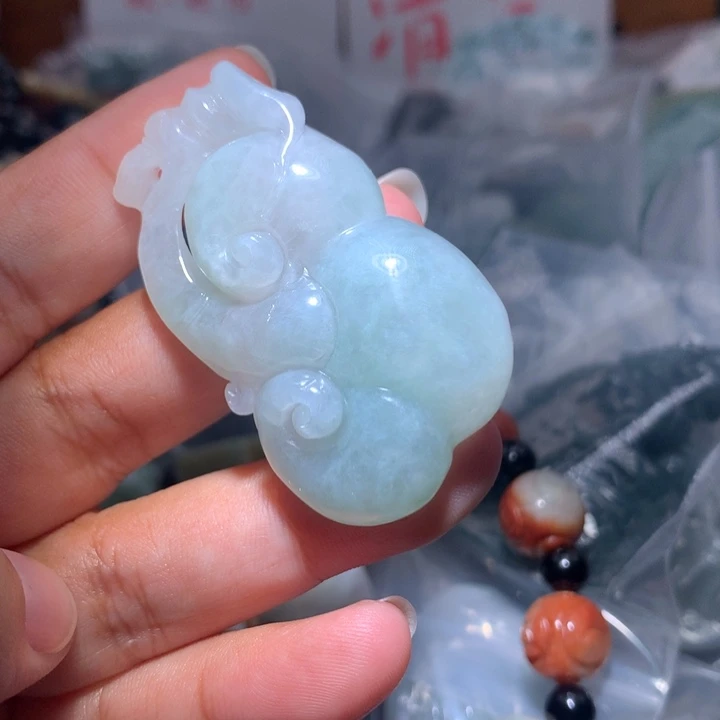 翡翠未镶嵌颈饰保真天然A货翡翠