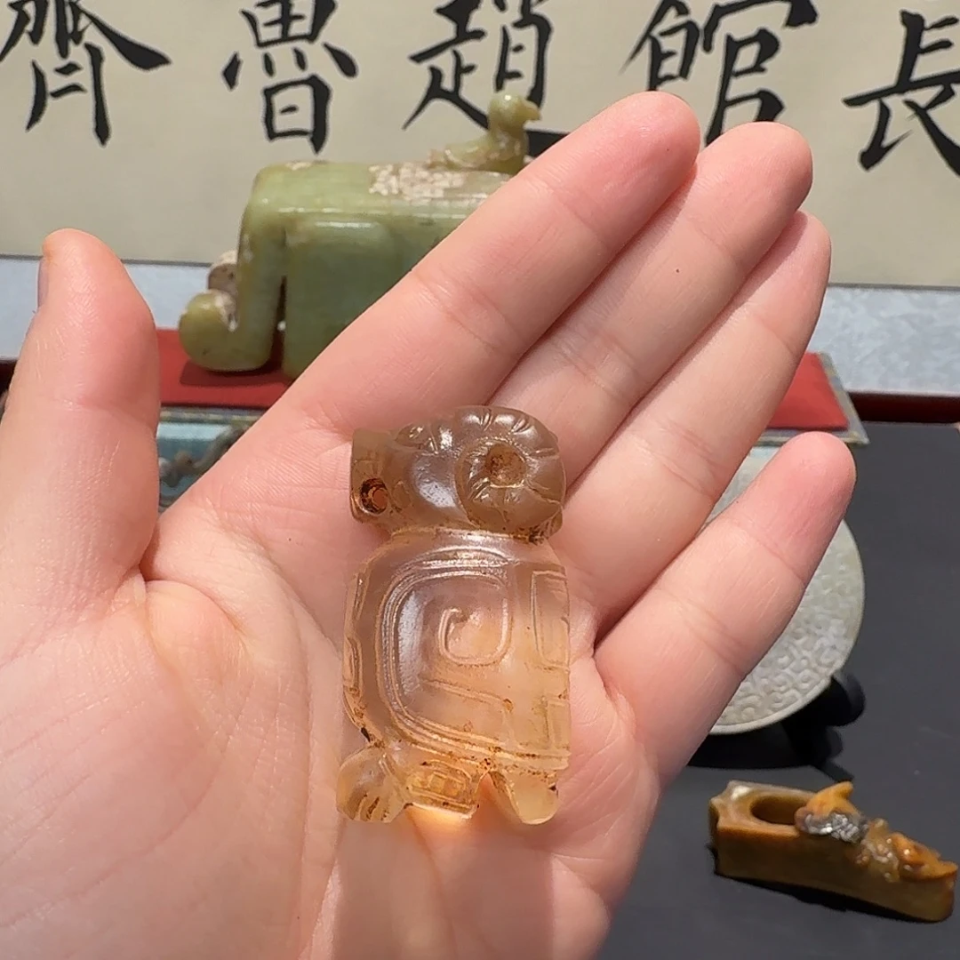 紫***昌和田玉未镶嵌挂件