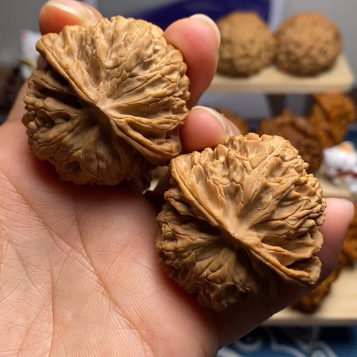 把件文玩核桃苹果园狮子头