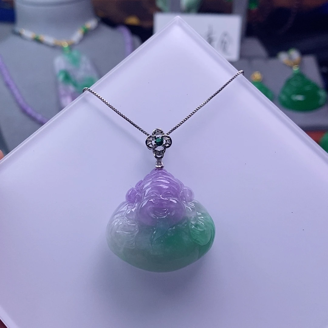 翡翠未镶嵌吊坠(赠链)