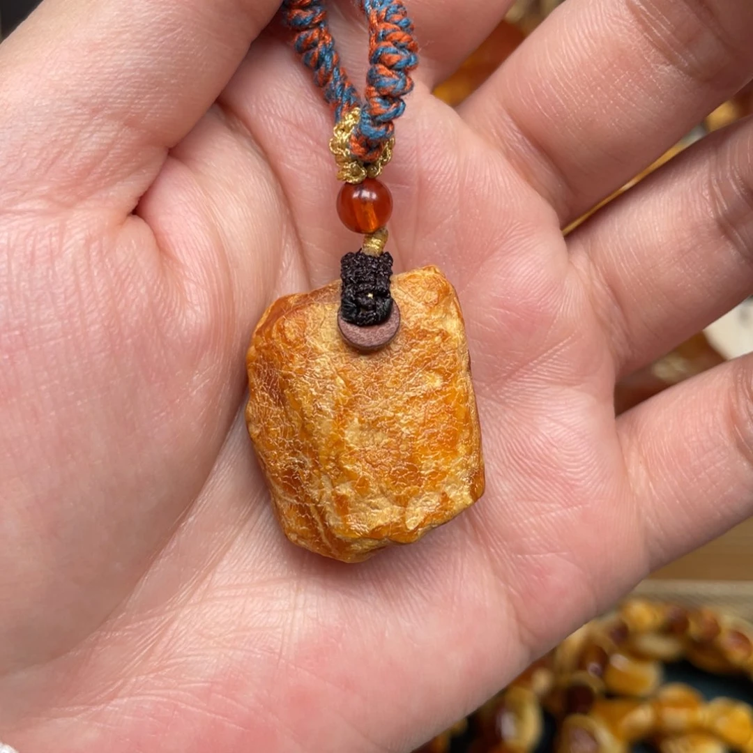 蜜蜡珠宝奇石未镶嵌