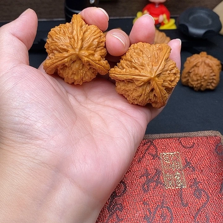 *****把件文玩核桃白奔