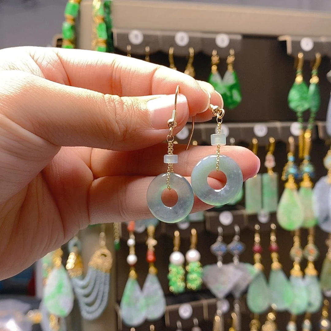 未镶嵌翡翠耳饰翡翠