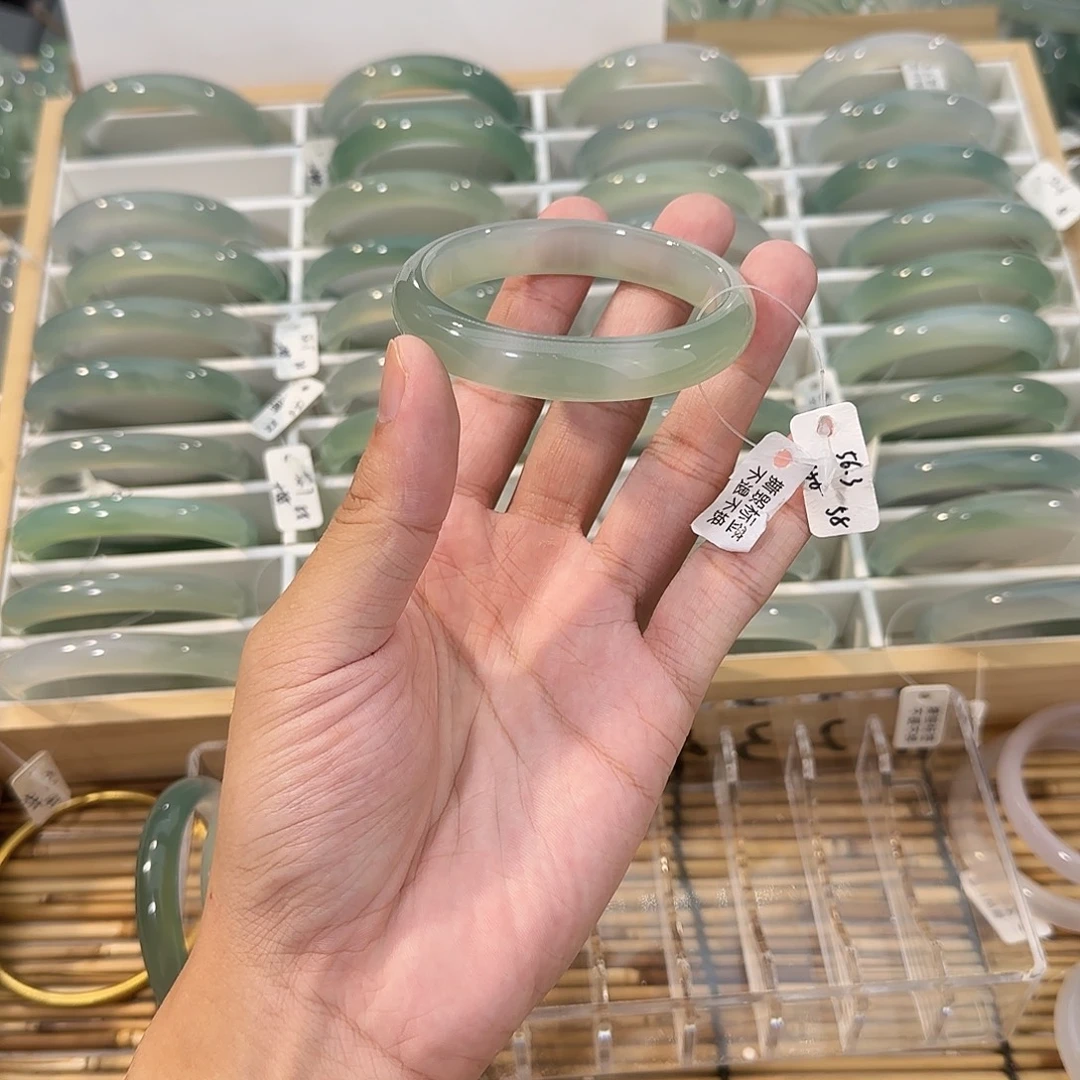 玛瑙/玉髓未镶嵌手镯圈口56.3