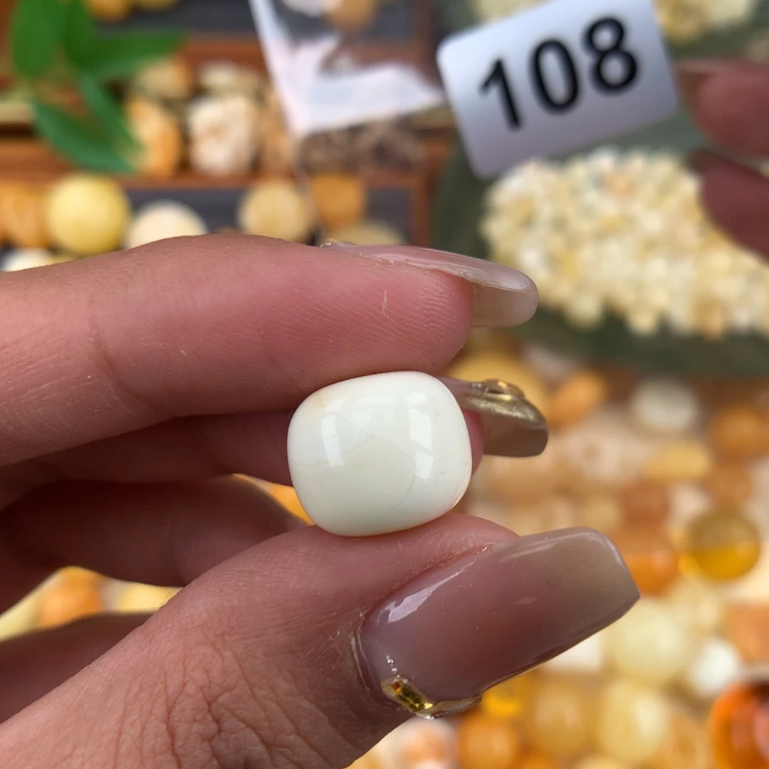 琥珀珠宝奇石未镶嵌13.2 小点