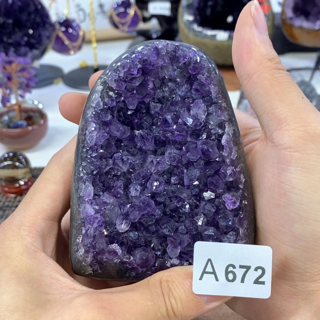 未镶嵌水晶大型摆件（非配饰）