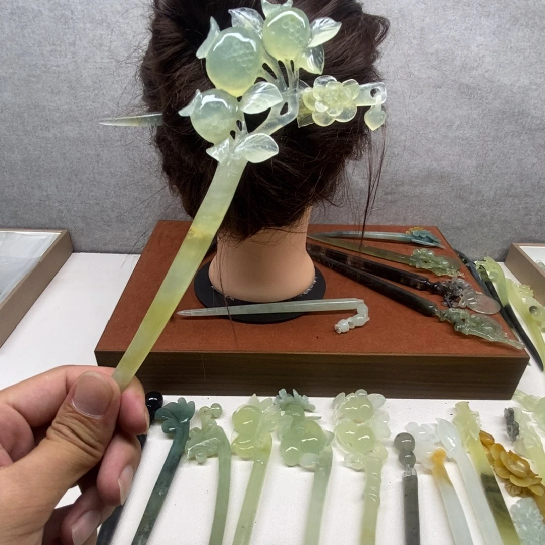 蛇纹石玉未镶嵌发饰