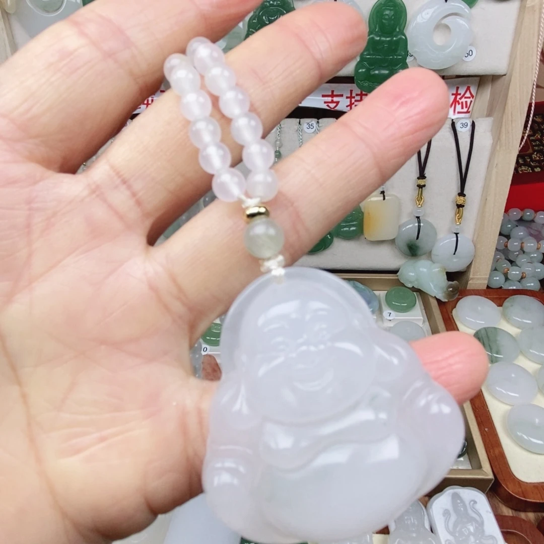 好***石英质玉（非洲翠）未镶嵌颈饰